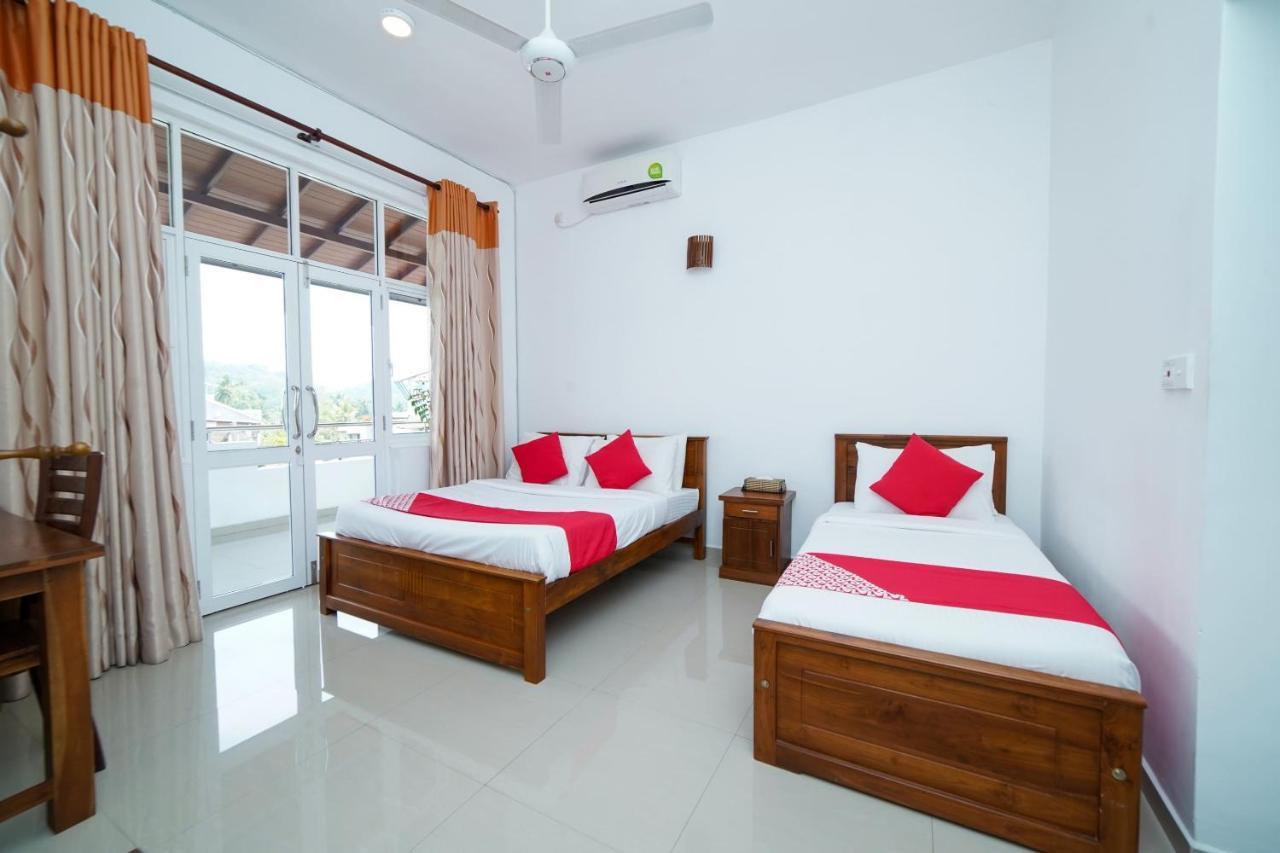Dazzling Villa Kandy Exterior photo