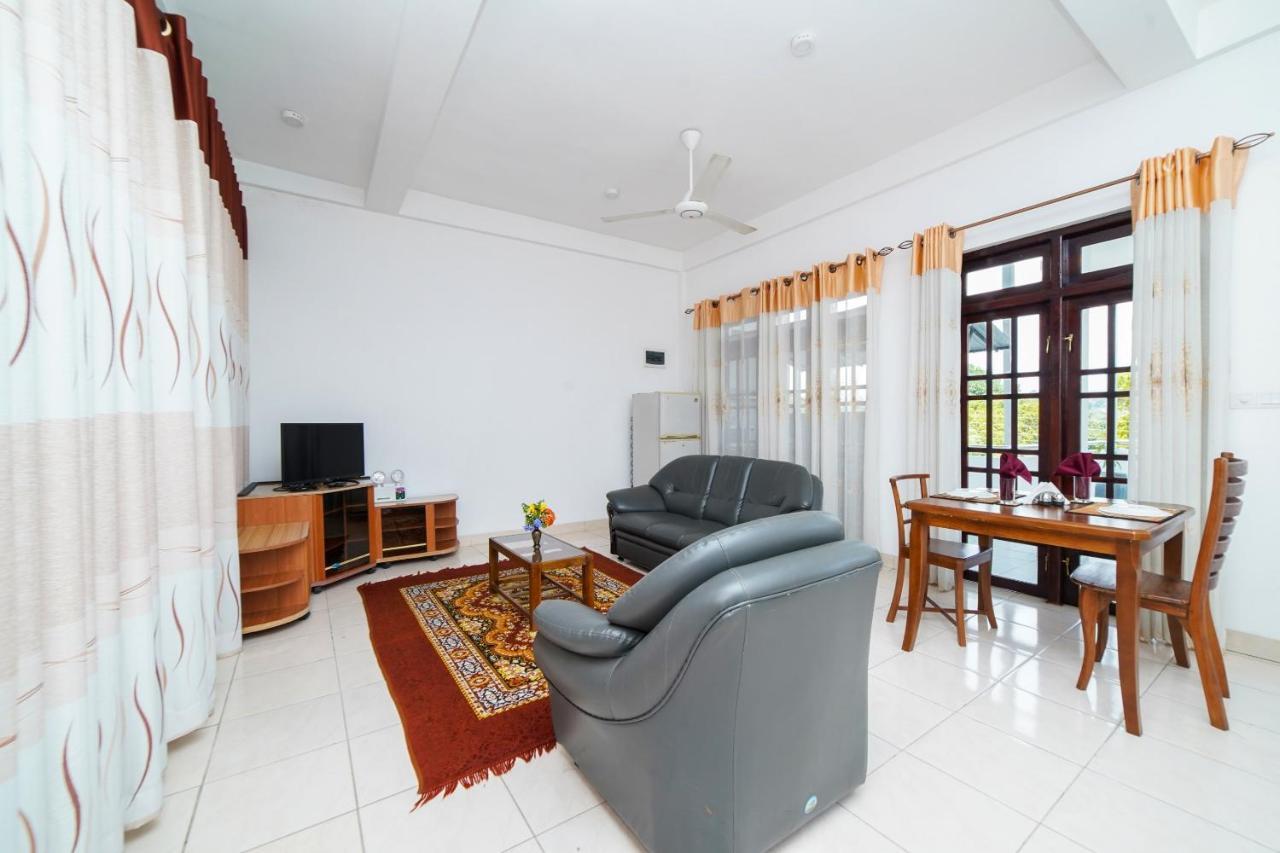 Dazzling Villa Kandy Exterior photo