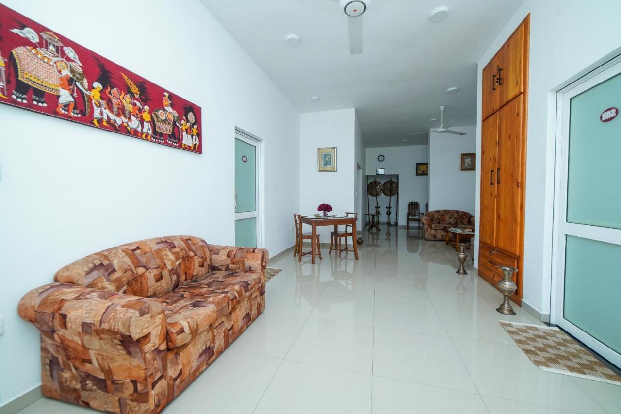 Dazzling Villa Kandy Exterior photo