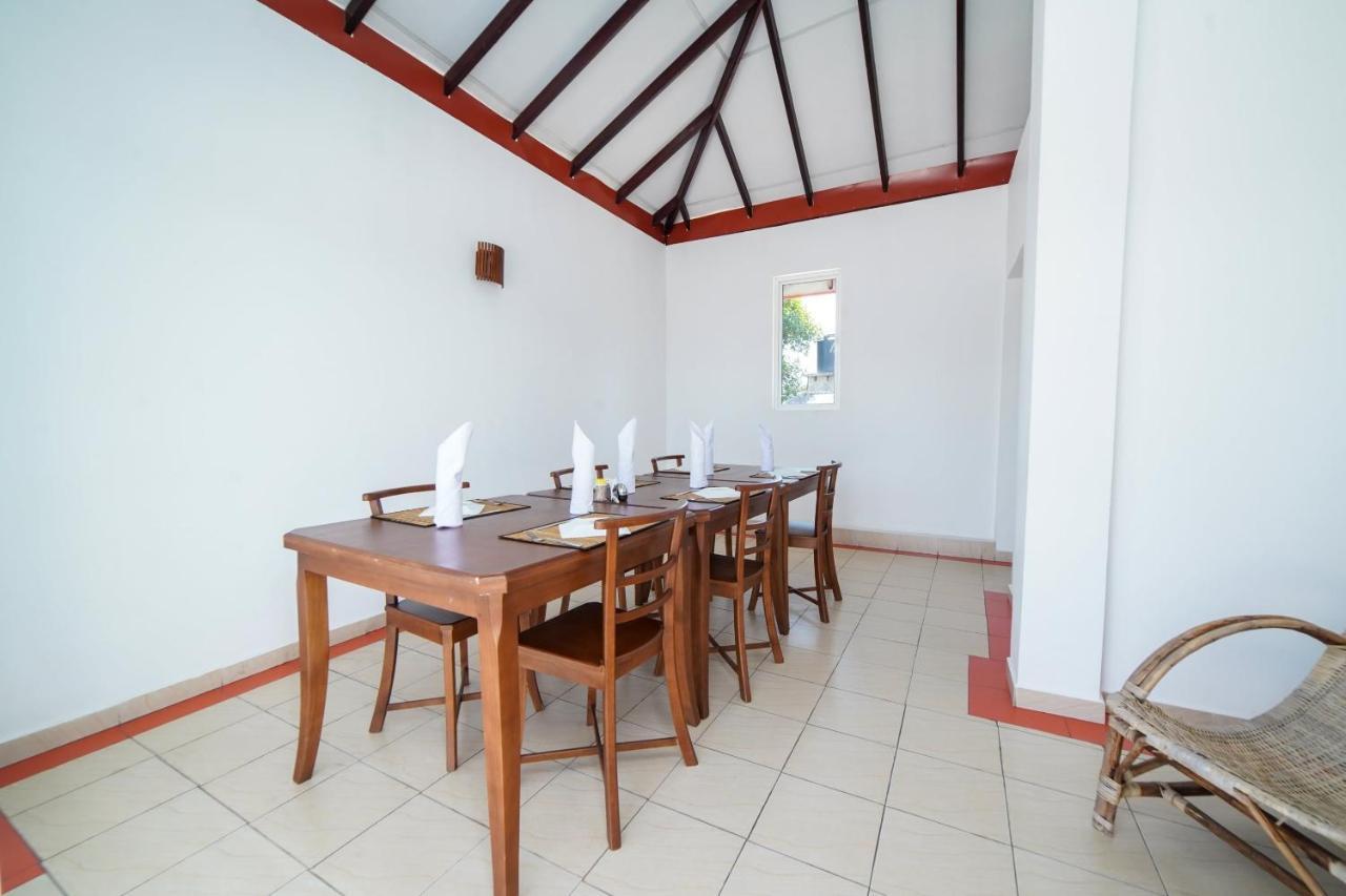 Dazzling Villa Kandy Exterior photo